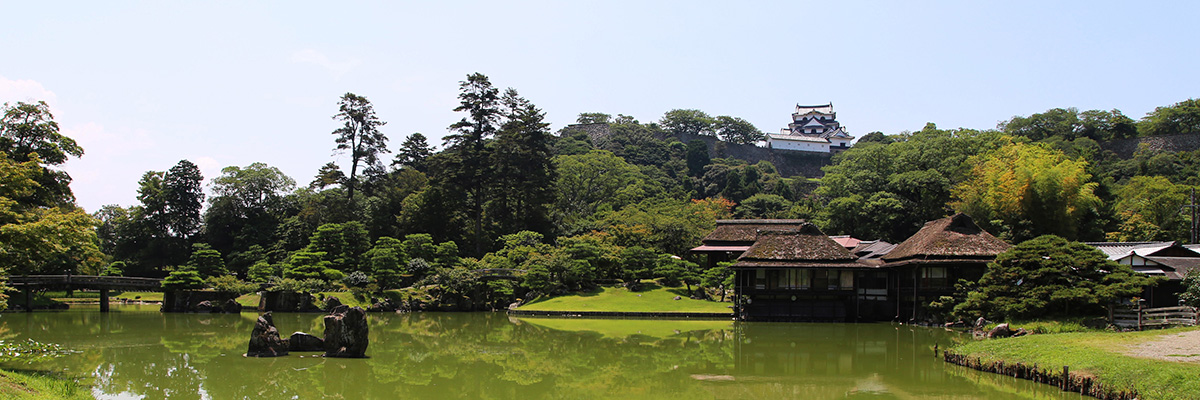 彦根城